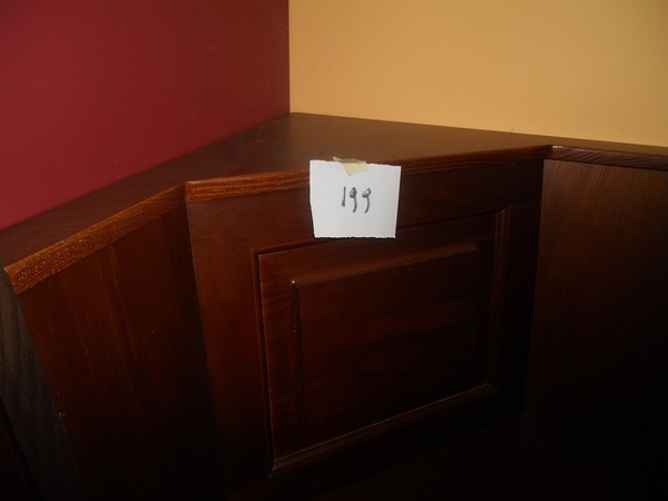 50#5419 Credenza e panca angolare in noce in vendita - foto 15