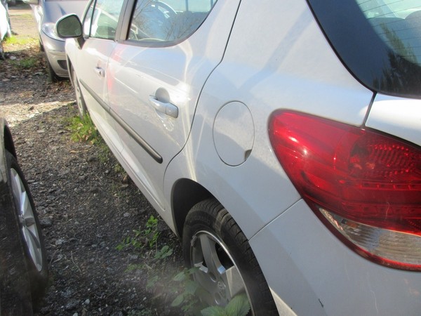8#5420 Autovettura Peugeot 207 in vendita - foto 4