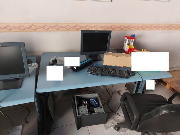 1#5421 Arredi ed attrezzature da ufficio in vendita - foto 35
