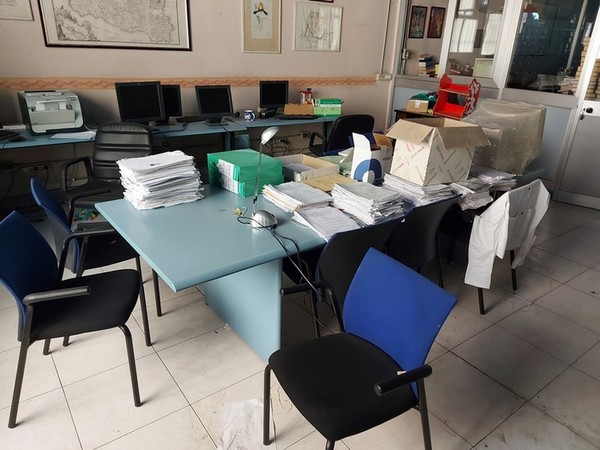 1#5421 Arredi ed attrezzature da ufficio in vendita - foto 49