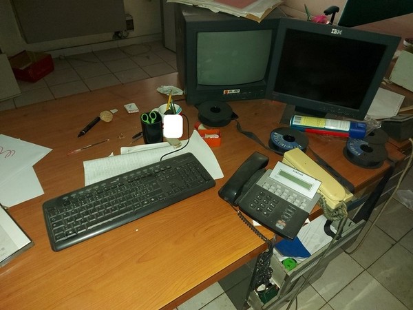 1#5421 Arredi ed attrezzature da ufficio in vendita - foto 74