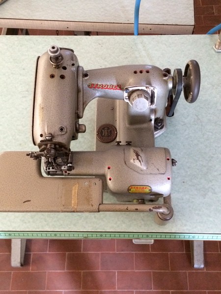 23#5422 Macchina da cucire Strobel 45-260 in vendita - foto 2