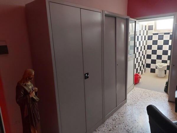1#5424 Arredi ed attrezzature da ufficio in vendita - foto 39