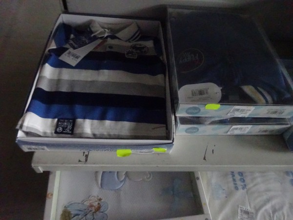 5#5425 Abbigliamento e arredi da negozio in vendita - foto 155