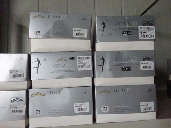 5#5425 Abbigliamento e arredi da negozio in vendita - foto 195