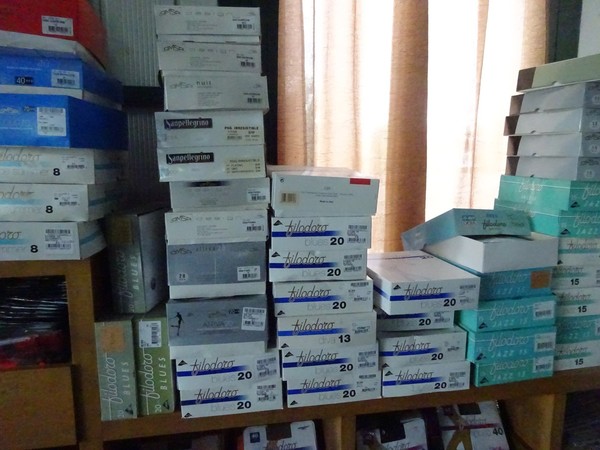 5#5425 Abbigliamento e arredi da negozio in vendita - foto 204