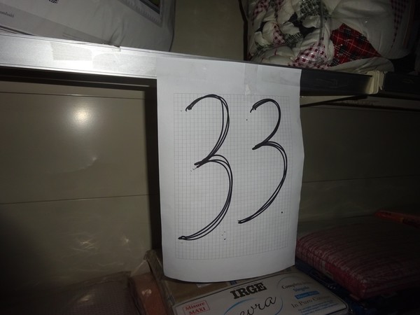 5#5425 Abbigliamento e arredi da negozio in vendita - foto 242