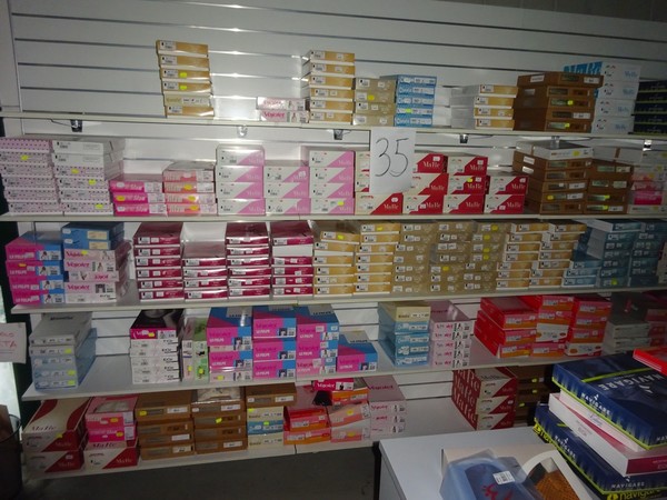 5#5425 Abbigliamento e arredi da negozio in vendita - foto 270