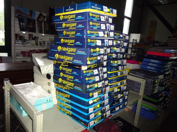 5#5425 Abbigliamento e arredi da negozio in vendita - foto 298