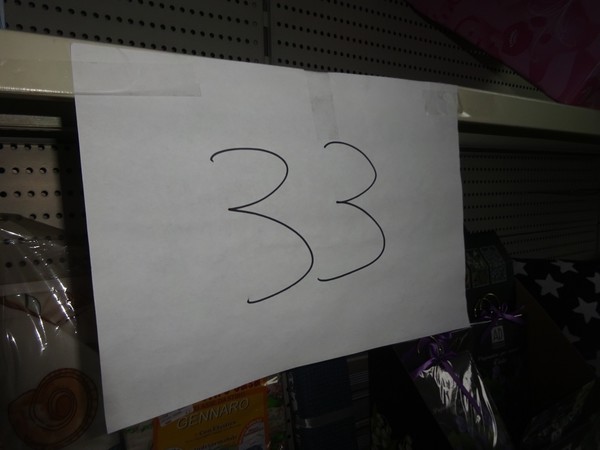5#5425 Abbigliamento e arredi da negozio in vendita - foto 327