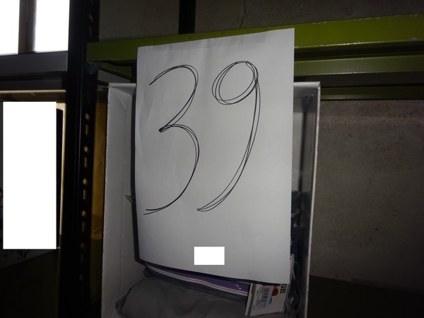 5#5425 Abbigliamento e arredi da negozio in vendita - foto 342