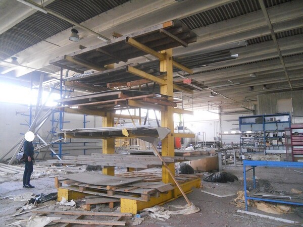 1#5427 Cantilever a muro e bandiera in vendita - foto 1