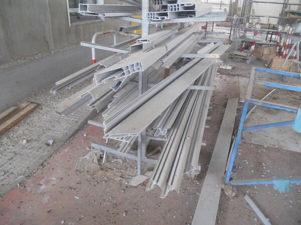 1#5427 Cantilever a muro e bandiera in vendita - foto 53