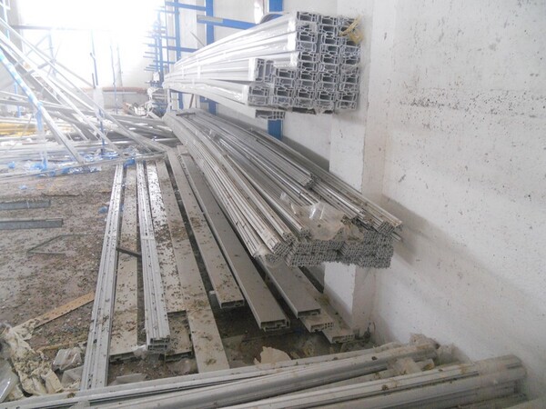 1#5427 Cantilever a muro e bandiera in vendita - foto 64