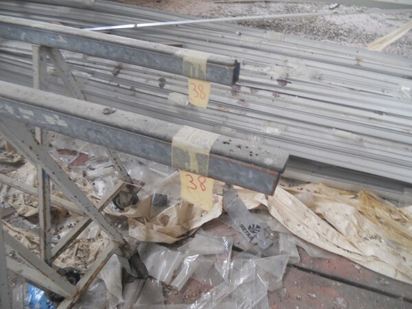 1#5427 Cantilever a muro e bandiera in vendita - foto 68