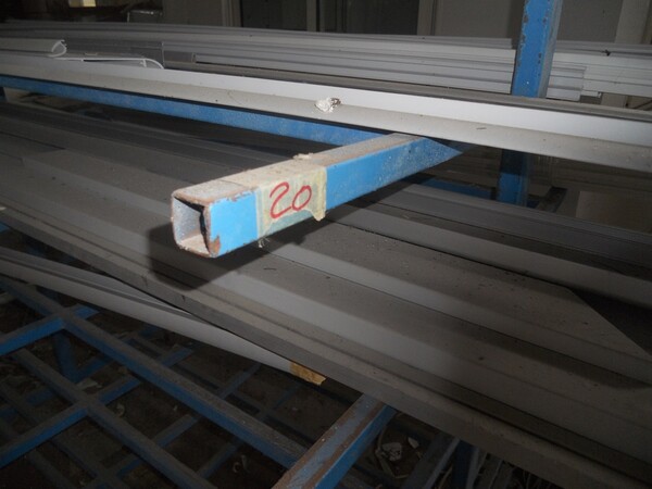 1#5427 Cantilever a muro e bandiera in vendita - foto 113