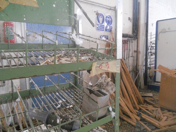 8#5427 Arredamento per officina in vendita - foto 22