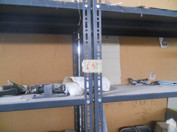8#5427 Arredamento per officina in vendita - foto 40