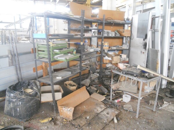 8#5427 Arredamento per officina in vendita - foto 45
