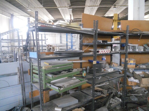 8#5427 Arredamento per officina in vendita - foto 46