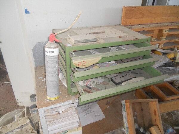 8#5427 Arredamento per officina in vendita - foto 53