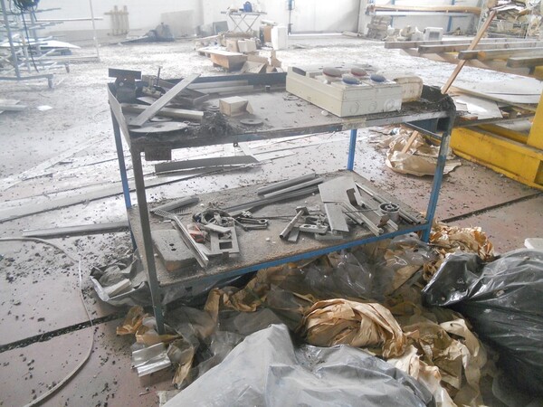 8#5427 Arredamento per officina in vendita - foto 54