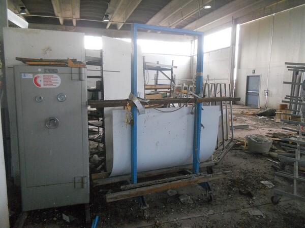 8#5427 Arredamento per officina in vendita - foto 56