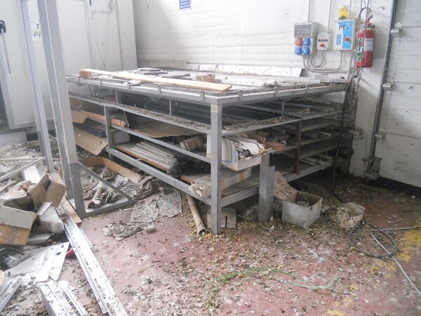 8#5427 Arredamento per officina in vendita - foto 83