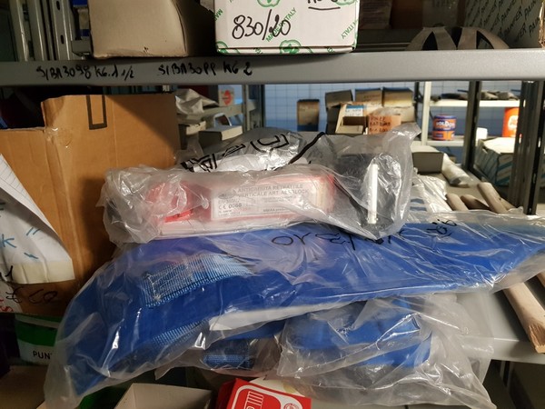 18#5432 Minuteria per serramenti in vendita - foto 153