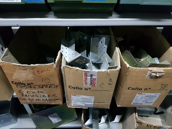18#5432 Minuteria per serramenti in vendita - foto 297