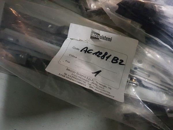 18#5432 Minuteria per serramenti in vendita - foto 322