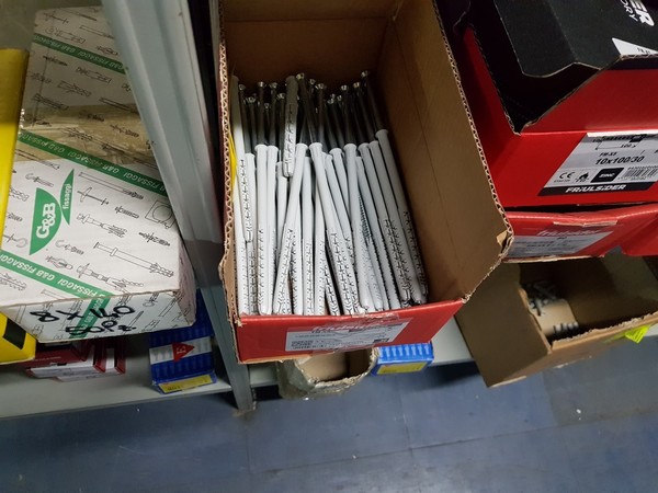 18#5432 Minuteria per serramenti in vendita - foto 389