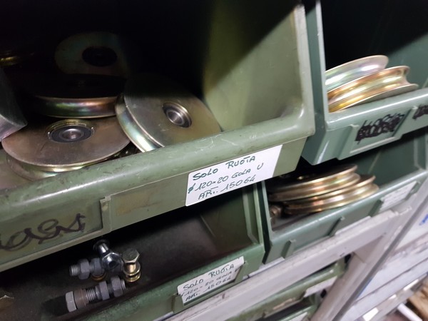 18#5432 Minuteria per serramenti in vendita - foto 434