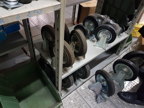 18#5432 Minuteria per serramenti in vendita - foto 555