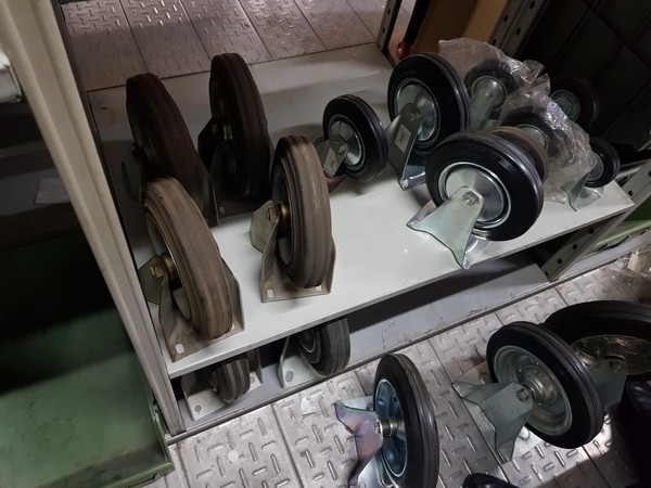 18#5432 Minuteria per serramenti in vendita - foto 556