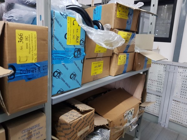 18#5432 Minuteria per serramenti in vendita - foto 562