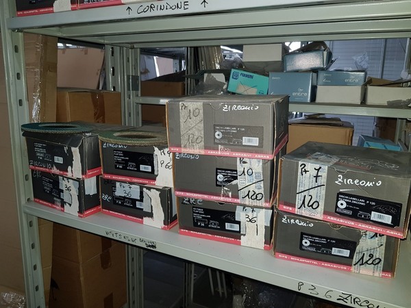 18#5432 Minuteria per serramenti in vendita - foto 598