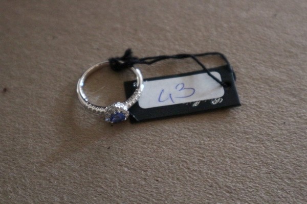43#5433 Anello da donna con zaffiro in vendita - foto 1