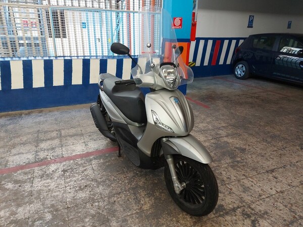 2#5447 Motociclo Piaggio Beverly in vendita - foto 2
