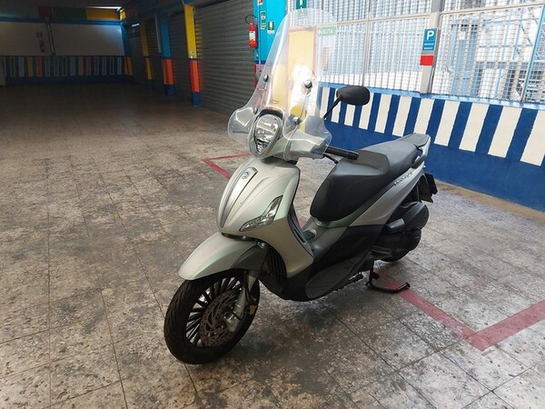 2#5447 Motociclo Piaggio Beverly in vendita - foto 3