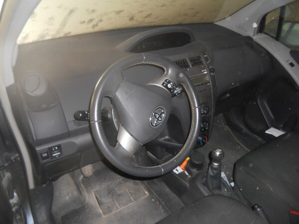 1#5448 Autovettura Toyota Yaris in vendita - foto 7