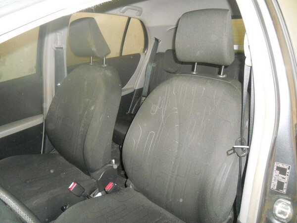1#5448 Autovettura Toyota Yaris in vendita - foto 8