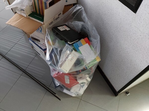 1#5452 Ricambi elettronici e per telefonia in vendita - foto 2