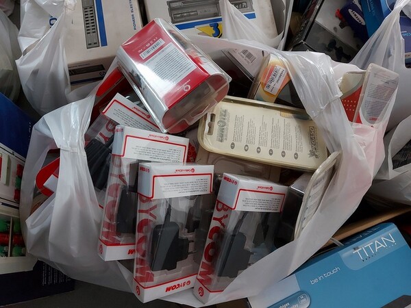 1#5452 Ricambi elettronici e per telefonia in vendita - foto 9