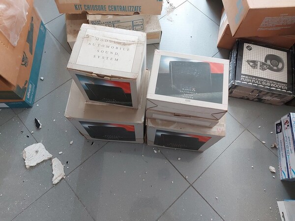 1#5452 Ricambi elettronici e per telefonia in vendita - foto 35