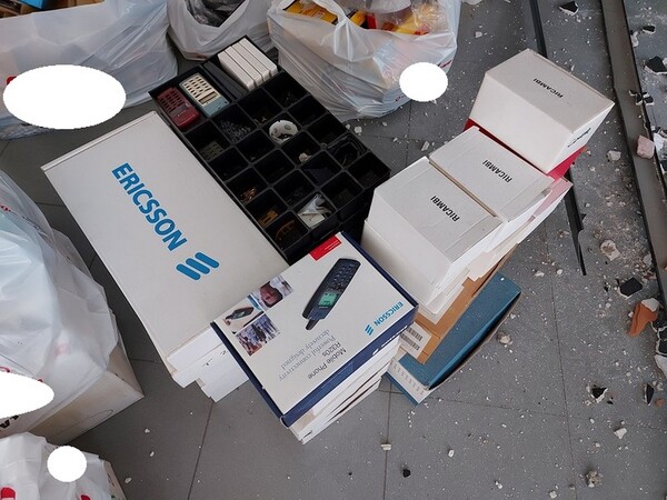 1#5452 Ricambi elettronici e per telefonia in vendita - foto 36