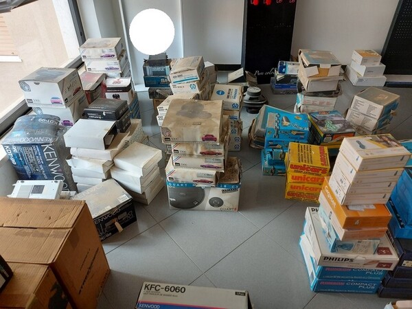 1#5452 Ricambi elettronici e per telefonia in vendita - foto 49