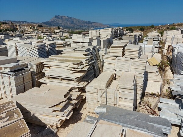 15#5454 Marmo perlato e carrara in vendita - foto 1