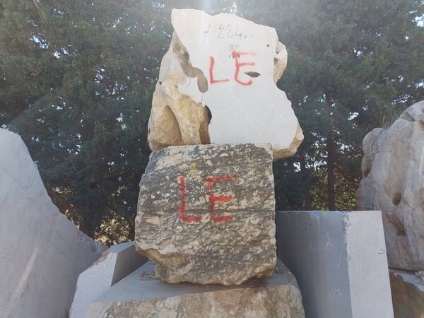 15#5454 Marmo perlato e carrara in vendita - foto 3
