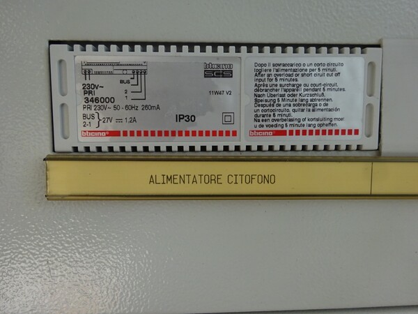 1#5455 Quadro elettrico e arredamento da ufficio in vendita - foto 5